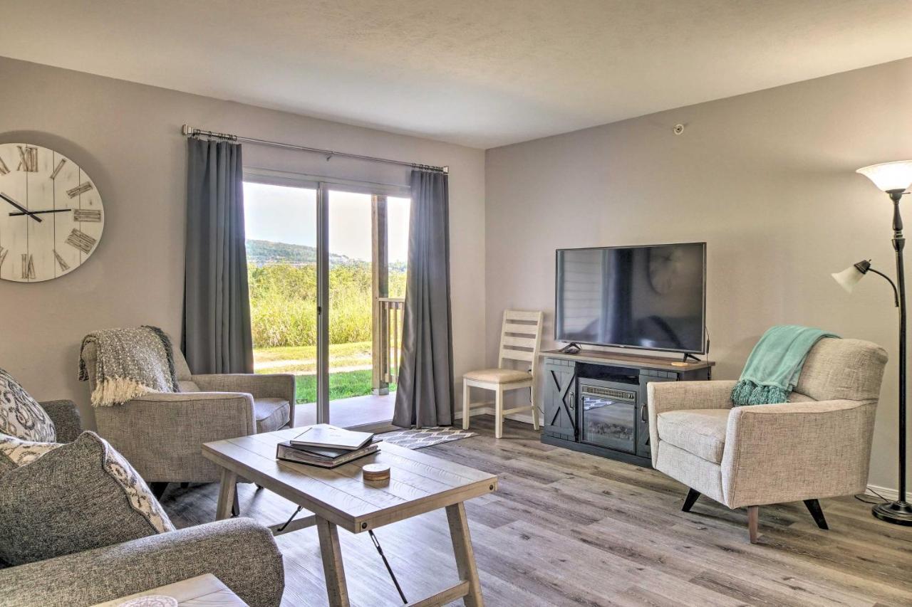 בראנסון Cozy Condo With Pool Access, 5 Mi To Table Rock Lake מראה חיצוני תמונה