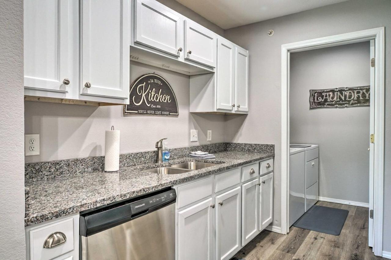 בראנסון Cozy Condo With Pool Access, 5 Mi To Table Rock Lake מראה חיצוני תמונה
