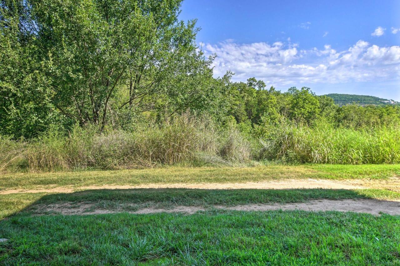 בראנסון Cozy Condo With Pool Access, 5 Mi To Table Rock Lake מראה חיצוני תמונה